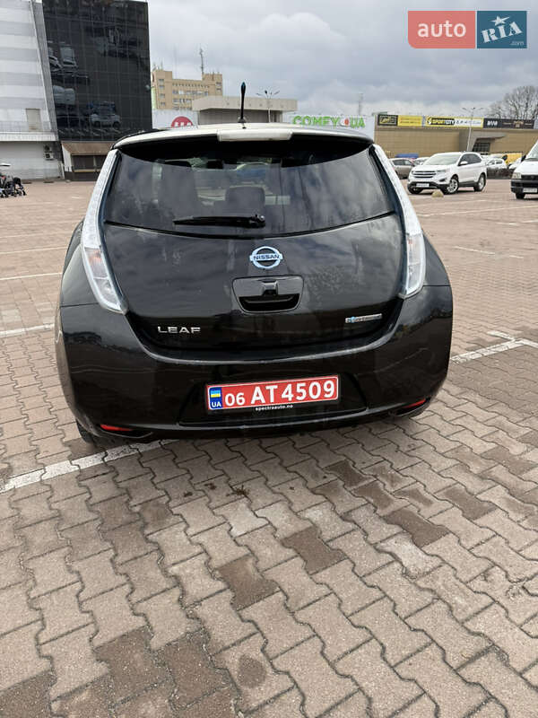 Хэтчбек Nissan Leaf 2014 в Житомире