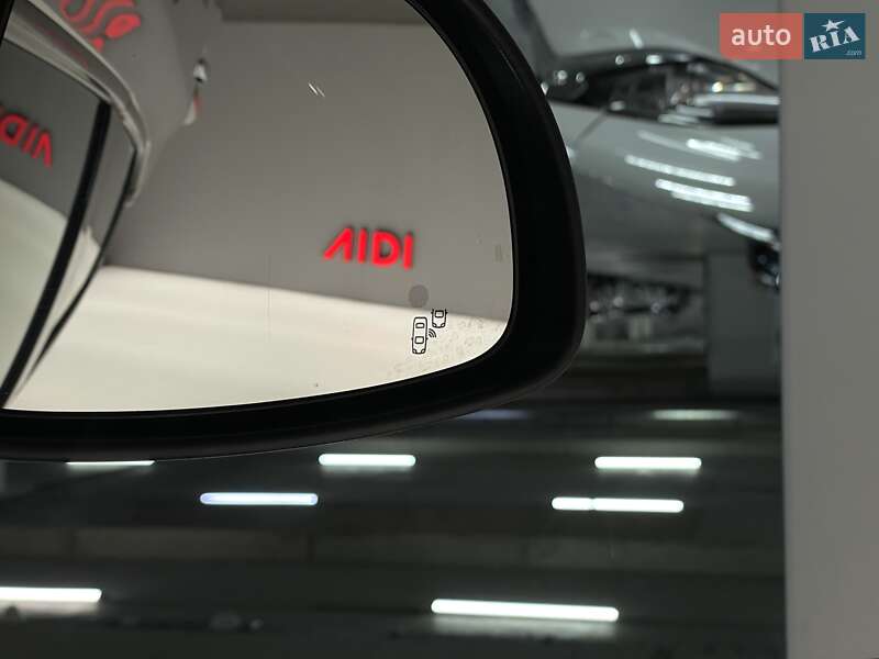 Хэтчбек Nissan Leaf 2018 в Киеве