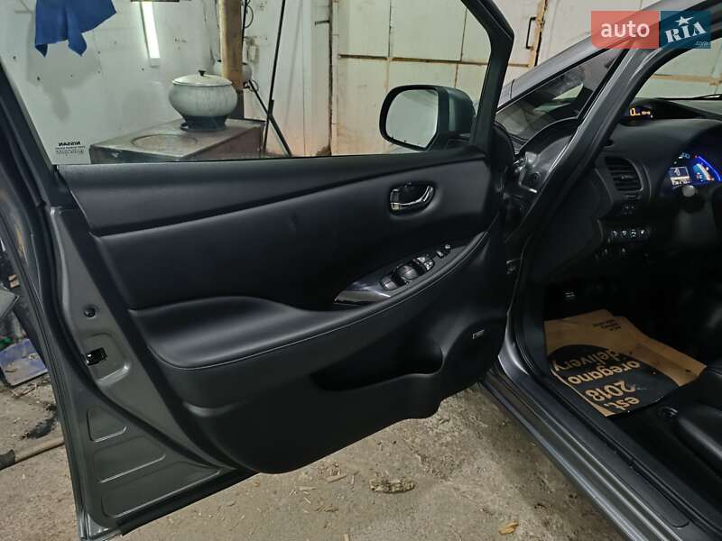 Хэтчбек Nissan Leaf 2015 в Ровно фото 5 Хэтчбек Nissan Leaf 2015 в Ровно