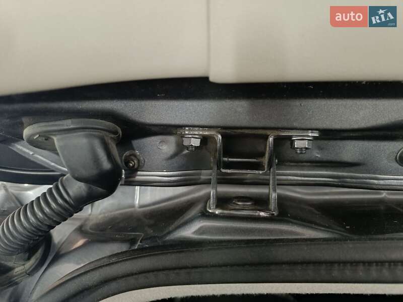 Хэтчбек Nissan Leaf 2015 в Ровно фото 24 Хэтчбек Nissan Leaf 2015 в Ровно