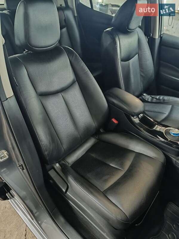 Хэтчбек Nissan Leaf 2015 в Ровно фото 28 Хэтчбек Nissan Leaf 2015 в Ровно