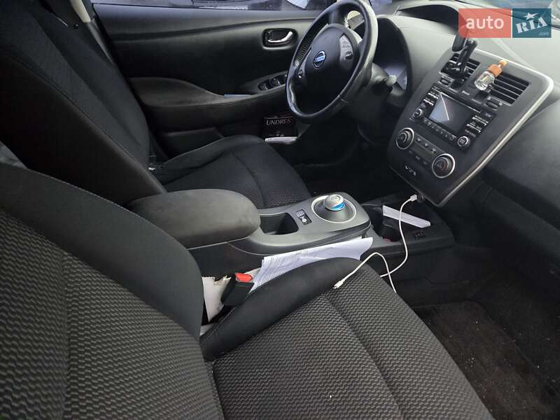 Хэтчбек Nissan Leaf 2015 в Житомире фото 6 Хэтчбек Nissan Leaf 2015 в Житомире