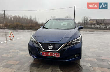 Хэтчбек Nissan Leaf 2021 в Киеве