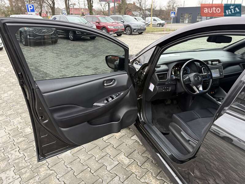 Хэтчбек Nissan Leaf 2018 в Ужгороде фото 24 Хэтчбек Nissan Leaf 2018 в Ужгороде