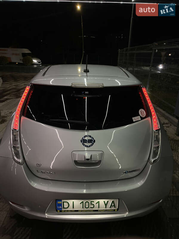 Хэтчбек Nissan Leaf 2014 в Ужгороде