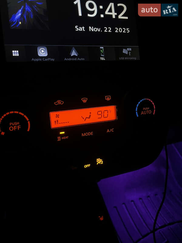 Хэтчбек Nissan Leaf 2014 в Ужгороде