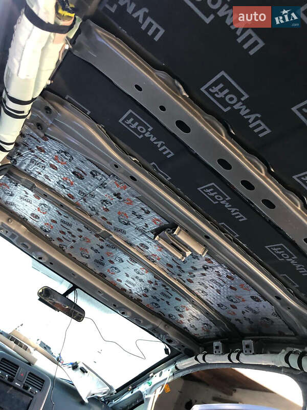 Хэтчбек Nissan Leaf 2014 в Ужгороде