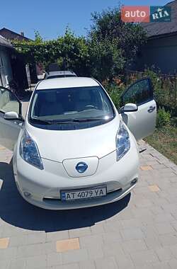 Хэтчбек Nissan Leaf 2012 в Ивано-Франковске