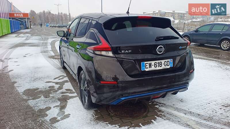 Хэтчбек Nissan Leaf 2018 в Дубно