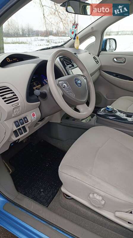 Хэтчбек Nissan Leaf 2012 в Луцке