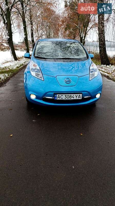 Хэтчбек Nissan Leaf 2012 в Луцке