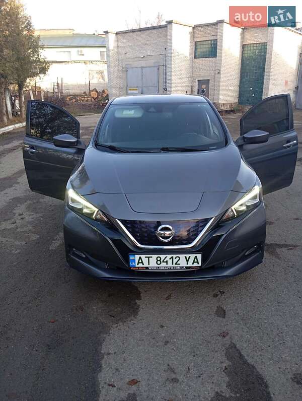 Хэтчбек Nissan Leaf 2019 в Ивано-Франковске