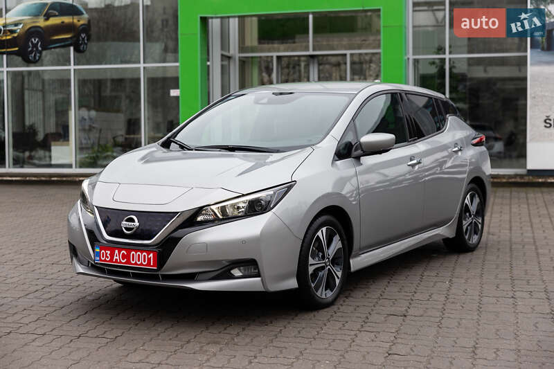 Хэтчбек Nissan Leaf 2022 в Луцке