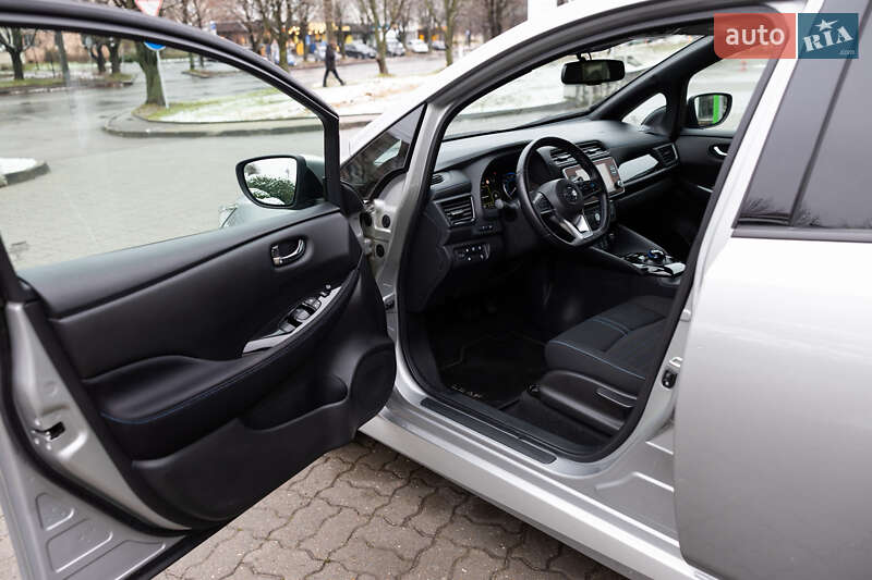 Хэтчбек Nissan Leaf 2022 в Луцке