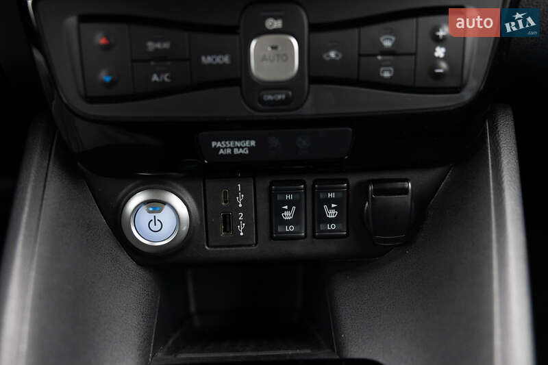 Хэтчбек Nissan Leaf 2022 в Луцке