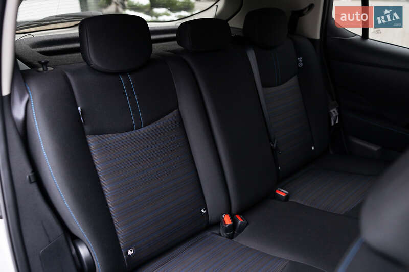 Хэтчбек Nissan Leaf 2022 в Луцке