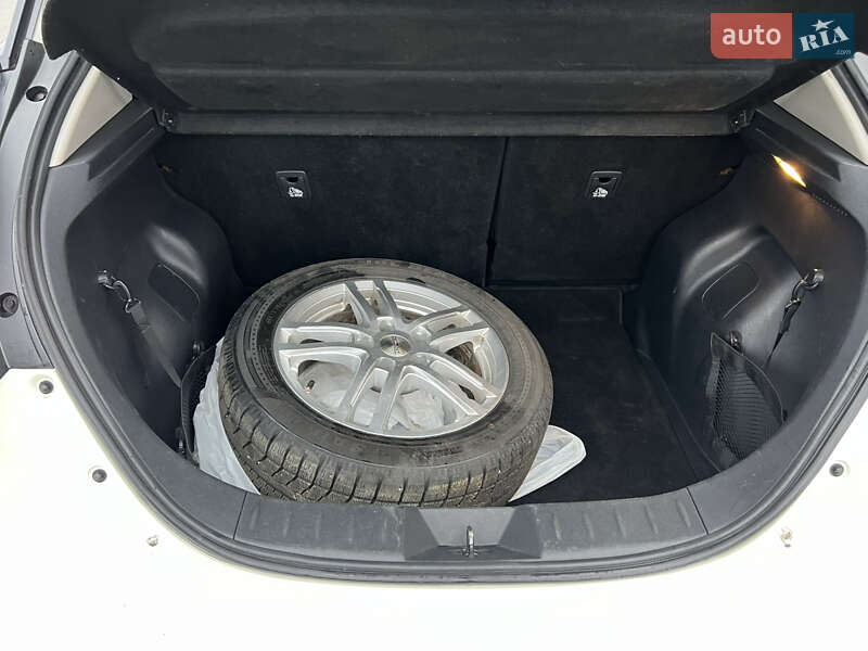 Хетчбек Nissan Leaf 2018 в Харкові