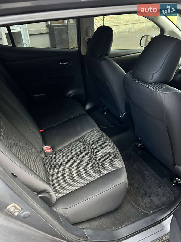 Хетчбек Nissan Leaf 2014 в Києві фото 9 Хетчбек Nissan Leaf 2014 в Києві