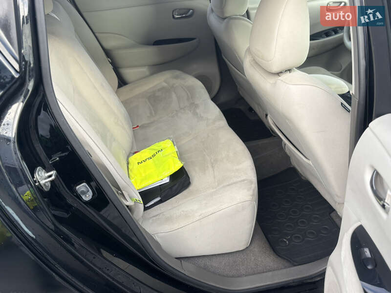 Хетчбек Nissan Leaf 2012 в Володимирі фото 19 Хетчбек Nissan Leaf 2012 в Володимирі