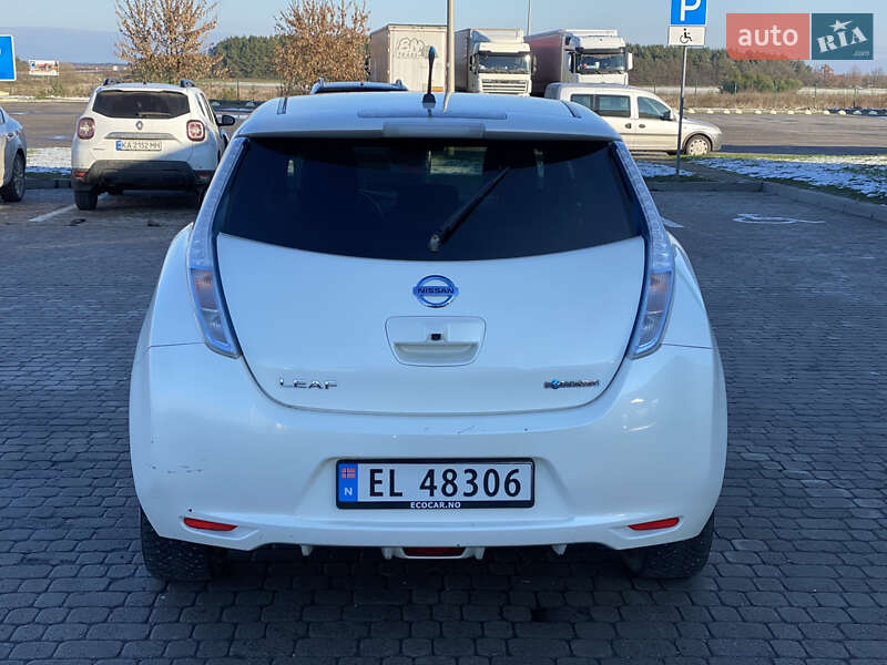Хэтчбек Nissan Leaf 2014 в Радивилове