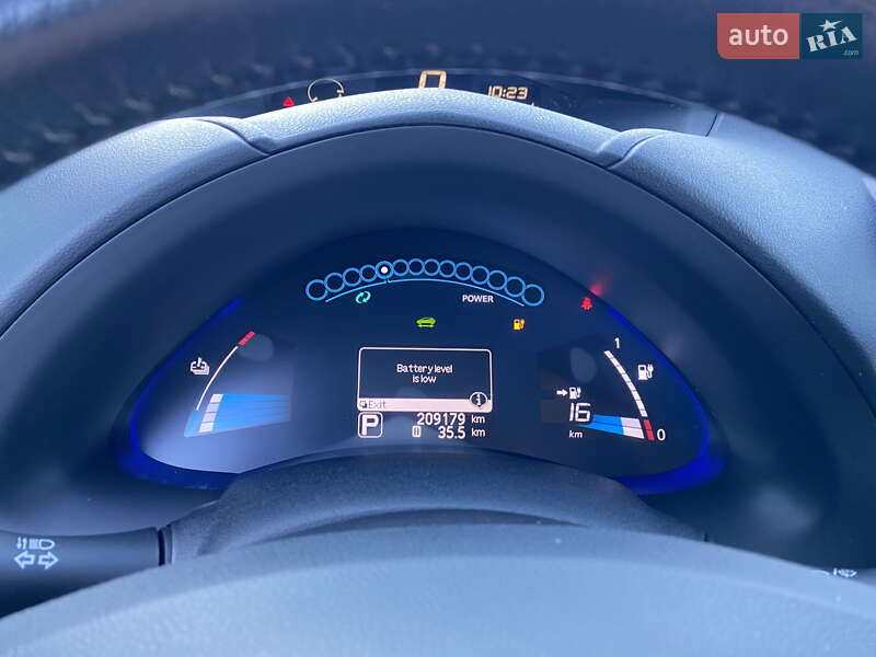 Хэтчбек Nissan Leaf 2014 в Радивилове