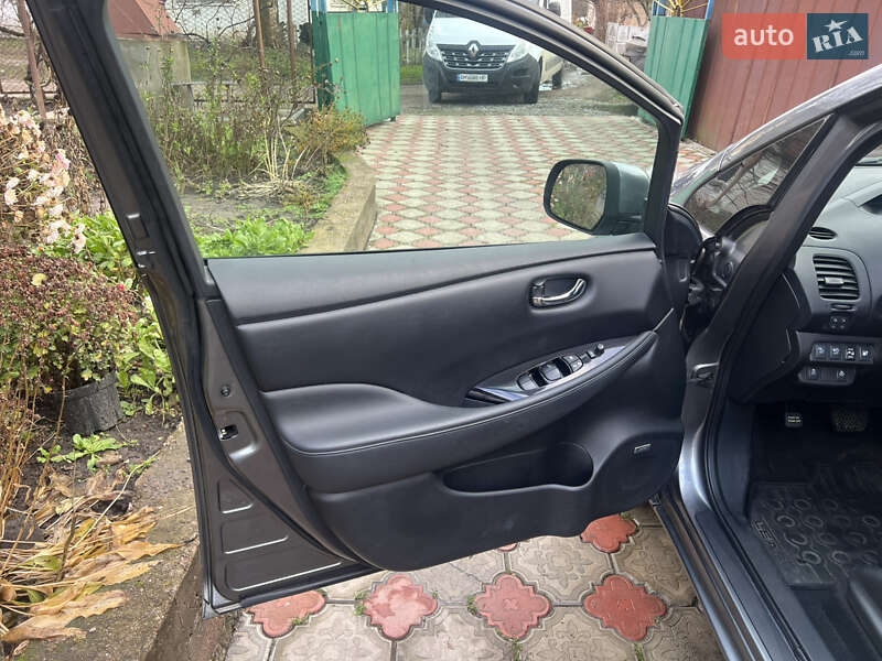 Хэтчбек Nissan Leaf 2014 в Житомире
