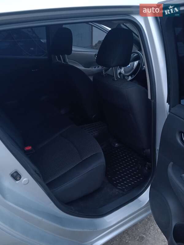 Хэтчбек Nissan Leaf 2013 в Каменец-Подольском фото 10 Хэтчбек Nissan Leaf 2013 в Каменец-Подольском