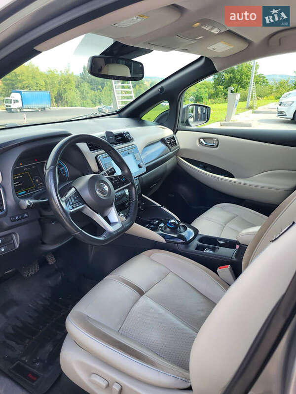 Хэтчбек Nissan Leaf 2018 в Львове