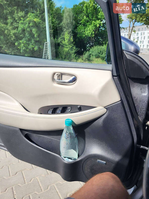 Хэтчбек Nissan Leaf 2018 в Львове