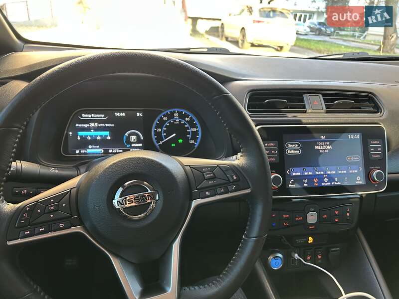 Хетчбек Nissan Leaf 2020 в Києві фото 7 Хетчбек Nissan Leaf 2020 в Києві