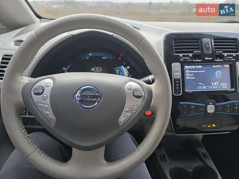 Хэтчбек Nissan Leaf 2013 в Полтаве