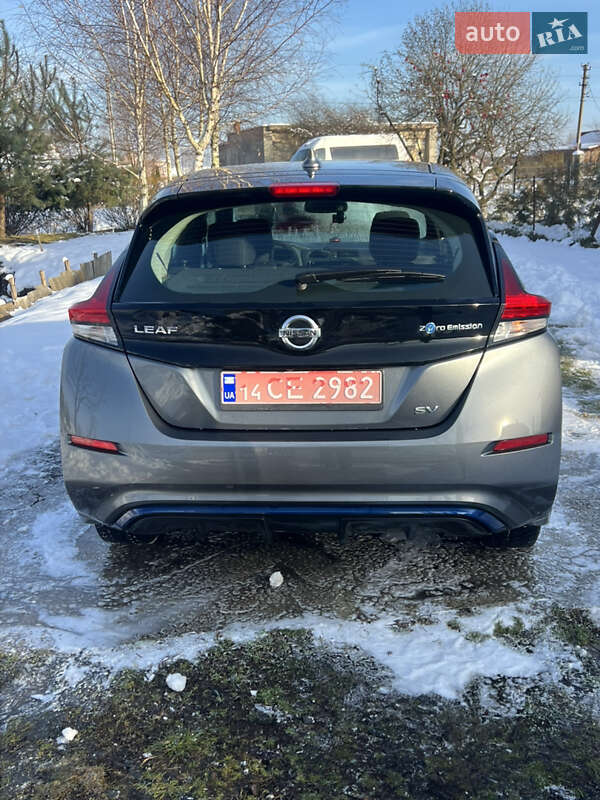 Хетчбек Nissan Leaf 2019 в Городку