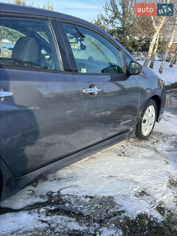 Хетчбек Nissan Leaf 2019 в Городку