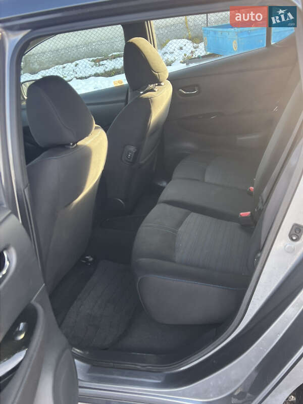 Хетчбек Nissan Leaf 2019 в Городку