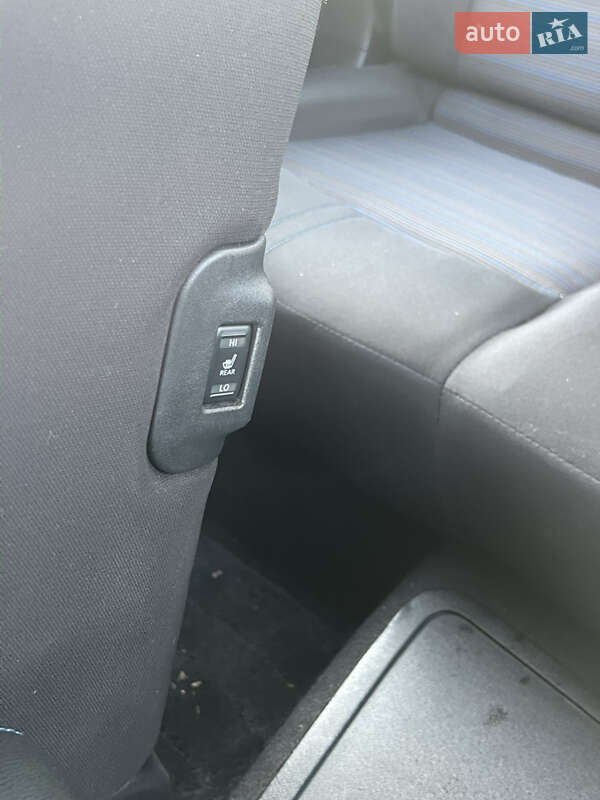 Хетчбек Nissan Leaf 2019 в Городку