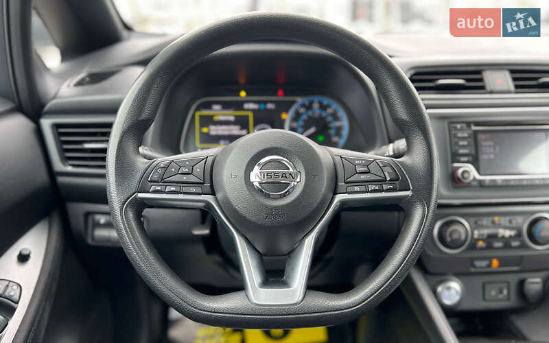 Хэтчбек Nissan Leaf 2019 в Львове