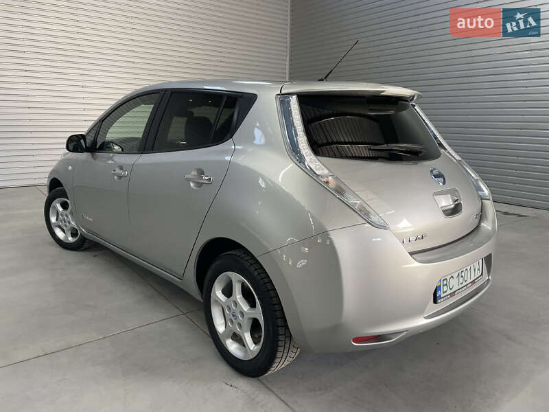 Хэтчбек Nissan Leaf 2013 в Стрые