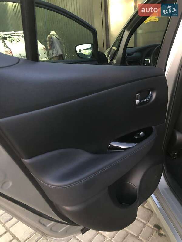 Хэтчбек Nissan Leaf 2021 в Звягеле