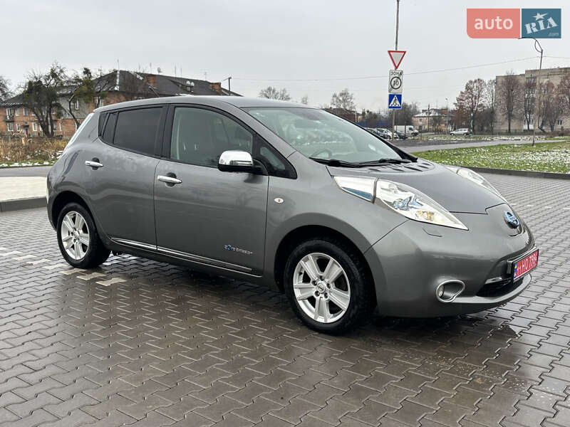 Хетчбек Nissan Leaf 2013 в Володимирі