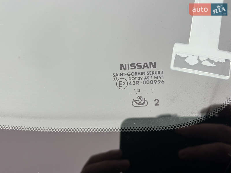 Хетчбек Nissan Leaf 2013 в Володимирі