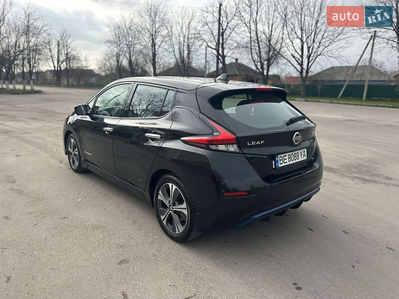 Хэтчбек Nissan Leaf 2018 в Первомайске