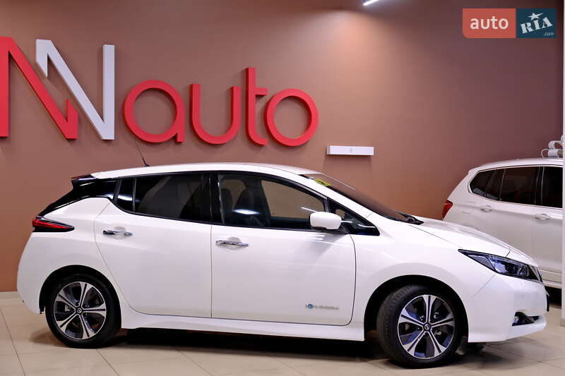 Хетчбек Nissan Leaf 2019 в Одесі