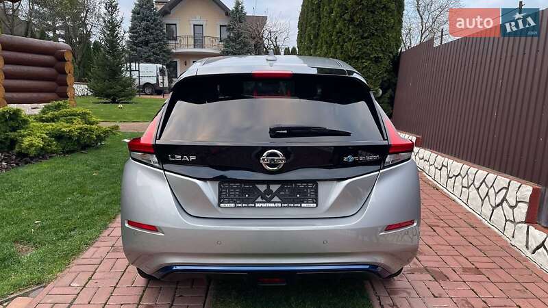 Хетчбек Nissan Leaf 2021 в Києві фото 4 Хетчбек Nissan Leaf 2021 в Києві