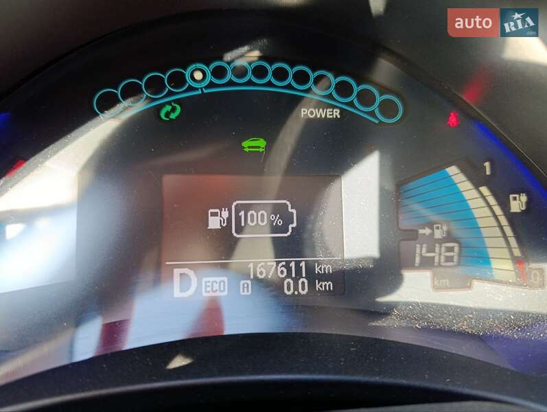 Хэтчбек Nissan Leaf 2014 в Могилев-Подольске