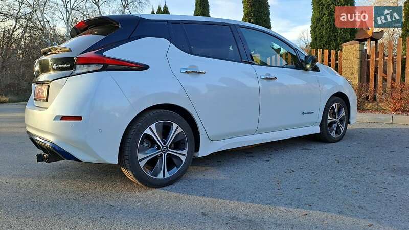 Хетчбек Nissan Leaf 2018 в Дніпрі фото 7 Хетчбек Nissan Leaf 2018 в Дніпрі