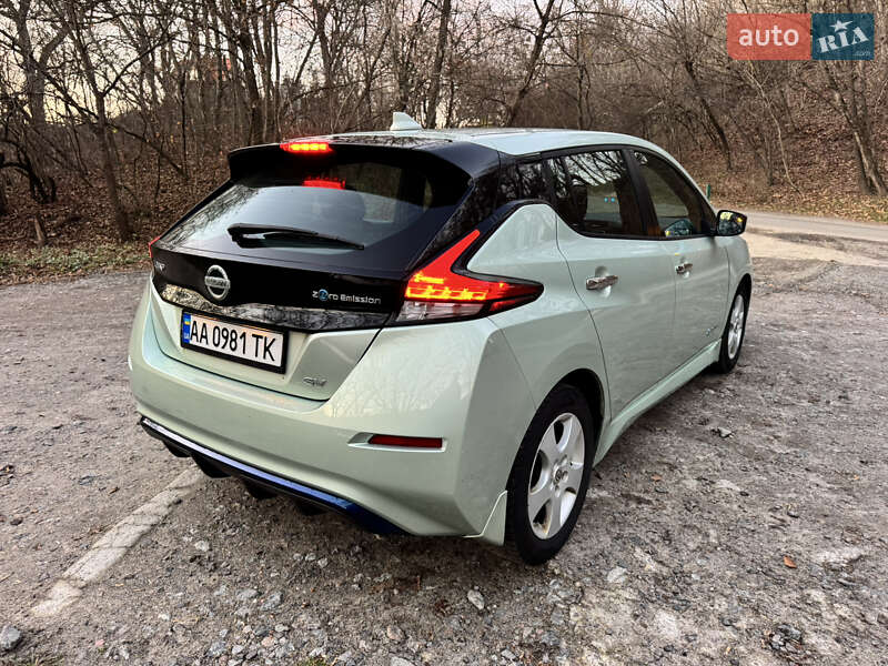 Хэтчбек Nissan Leaf 2018 в Киеве фото 6 Хэтчбек Nissan Leaf 2018 в Киеве