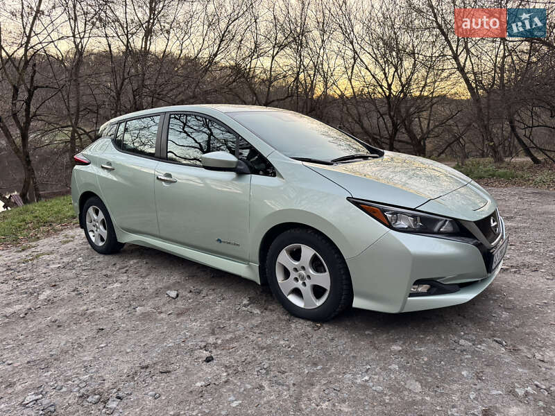 Хэтчбек Nissan Leaf 2018 в Киеве фото 2 Хэтчбек Nissan Leaf 2018 в Киеве
