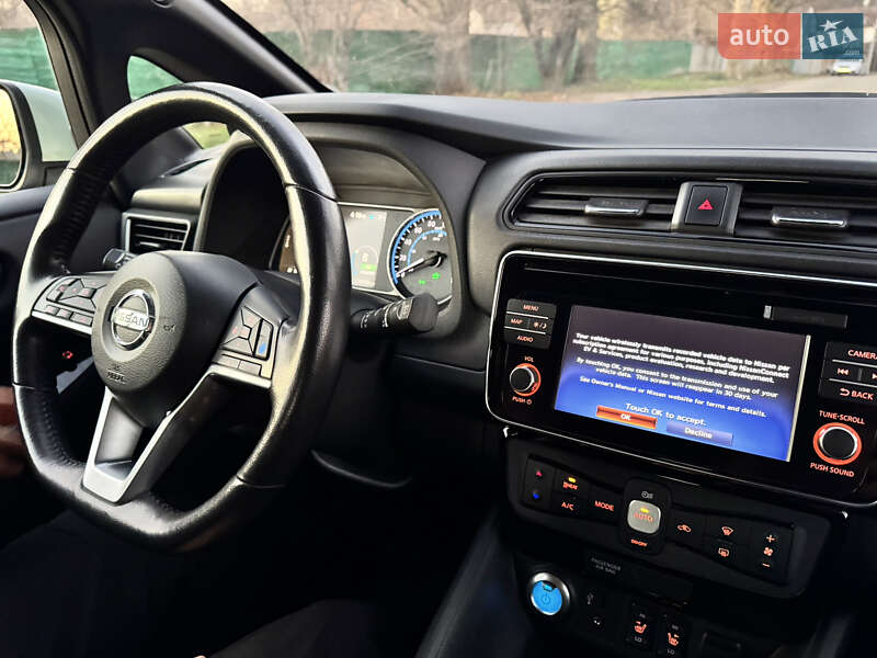 Хэтчбек Nissan Leaf 2018 в Киеве фото 49 Хэтчбек Nissan Leaf 2018 в Киеве