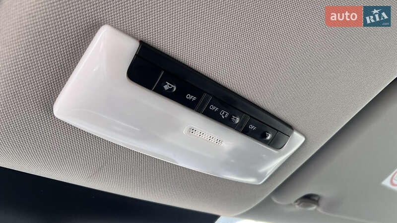 Хетчбек Nissan Leaf 2018 в Дніпрі фото 30 Хетчбек Nissan Leaf 2018 в Дніпрі