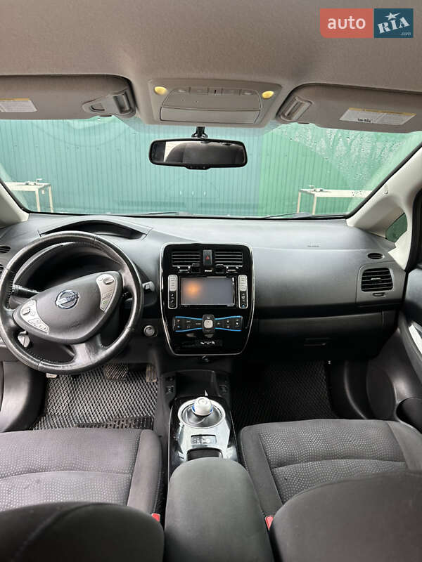 Хэтчбек Nissan Leaf 2013 в Житомире